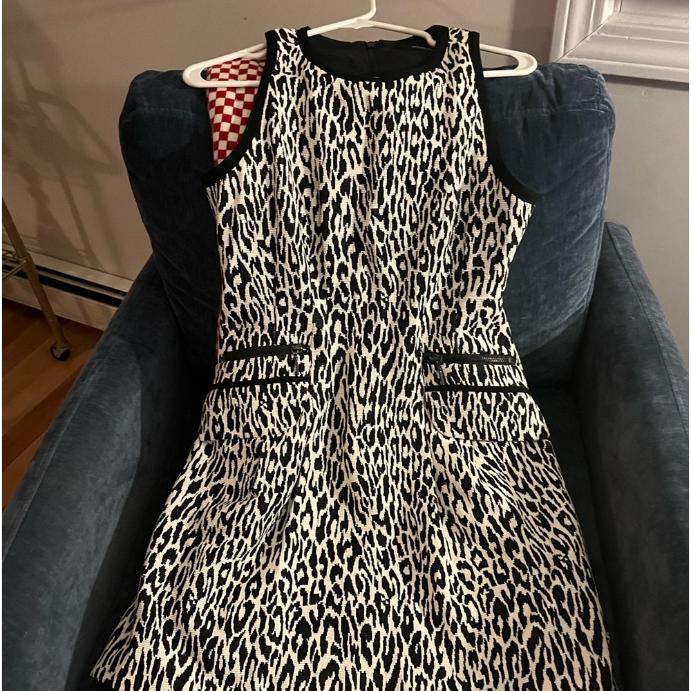 Nanette Lepore Sleeveless dress w/ black silk trim pockets.Worn twice.